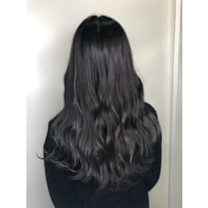 ダークグレー　ブルーブラック