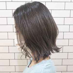 切りっぱなしボブ　外ハネ