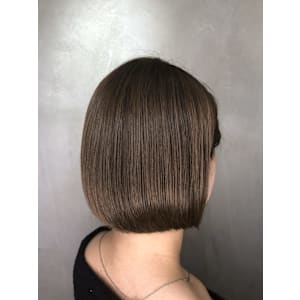 グレージュ　ボブ