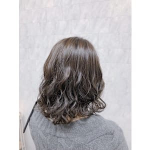 ミディアム　パーマ　スタイル