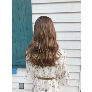 コテ巻き　ベージュ