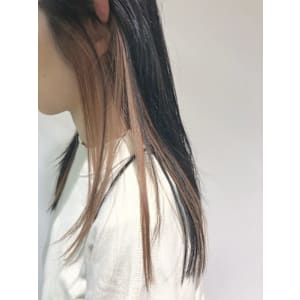 インナーカラー　グレージュ