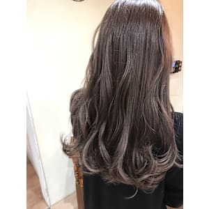 夏でもオススメ！ブラウンカラー