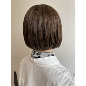 切りっぱなしボブ