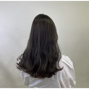 ミディアム　スタイル　巻髪レイヤー