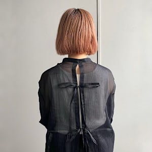 ピンクベージュ　ボブ