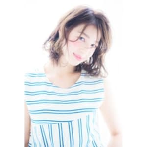 抜け感　ミディアムボブパーマ