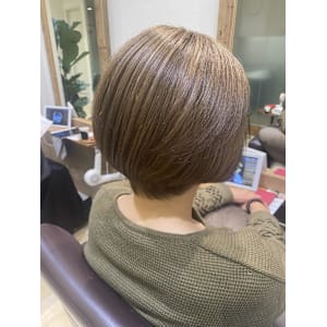 姫カットカールセミディシアーカラー - STELLA by KENJE【ステラバイケンジ】掲載中