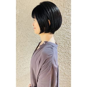 ショートボブ