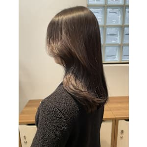 暗髪透明感カラー