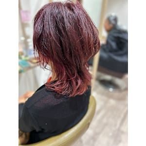 クラゲウルフ＆インナーカラー　明るい白髪染め - LOHAS Hair ANGIE【ロハスヘア アンジェ】掲載中