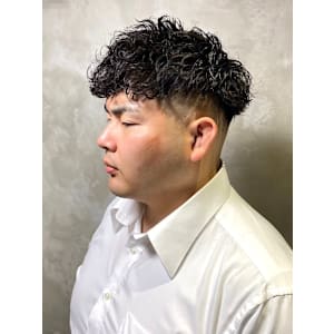 ツイスパ　スキンフェード　マッシュパーマ　バーバー