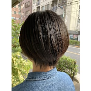 首元スッキリショートボブ
