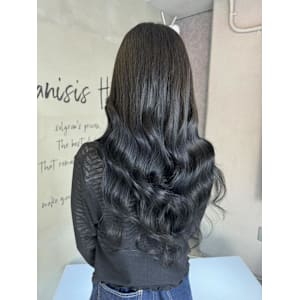 ナチュラルにかっこよく！ネイビーブラック！