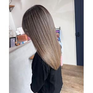 ハイライトブリーチダブルカラー髪質改善トリートメント