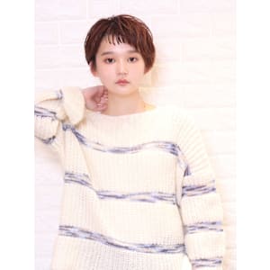 斜めバング　マッシュショート　イルミナカラー