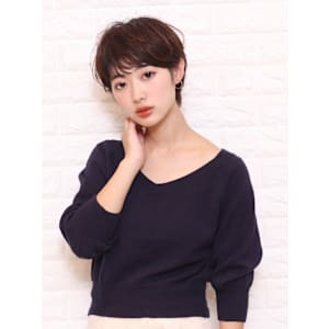 丸みショート　ナチュラルカールでこなれヘア
