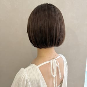 【&ONE 自由が丘】グレージュカラー×ミニボブ