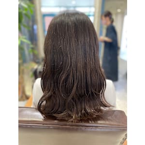 ナチュラルブラウンカラー