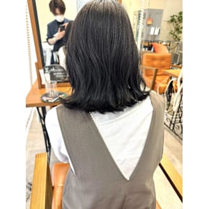 大人可愛いナチュラルボブ