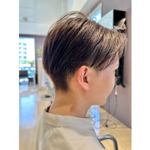 刈り上げショート