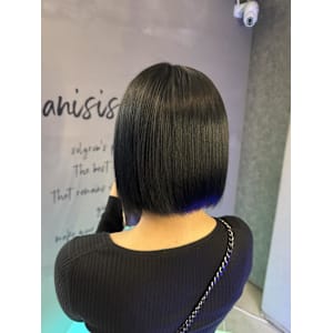 短くイメチェン！切りっぱなしボブ！