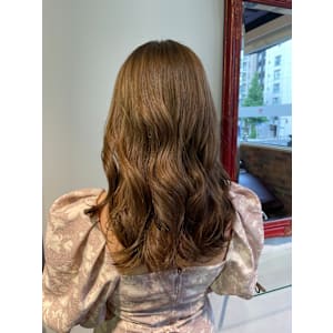 ミルクティーベージュ