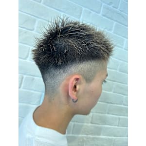 刈り上げフェードスタイル