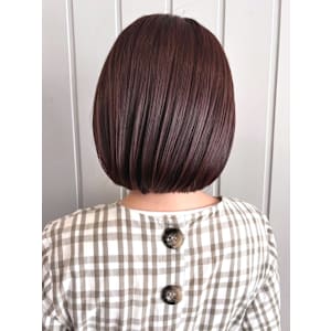 丸みショートボブ　艶髪　ラベンダーベージュ