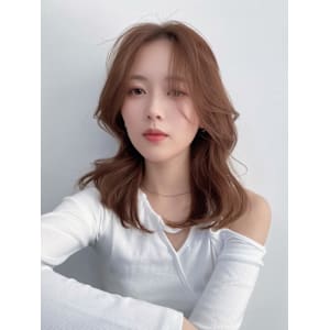 韓国風艶カラーロングレイヤー透明感暗髪大人可愛い