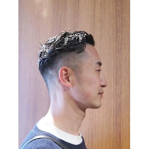 フェードパーマ