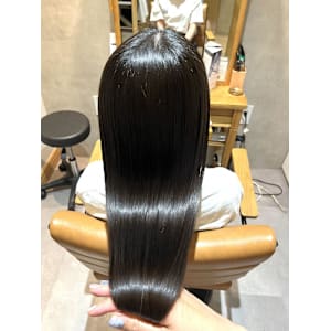 ツヤツヤ縮毛矯正