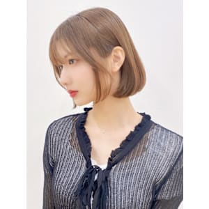 30代40代大人可愛い小顔ショートカット外ハネボブハイライト