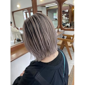 レイヤーボブ×バレイヤージュ