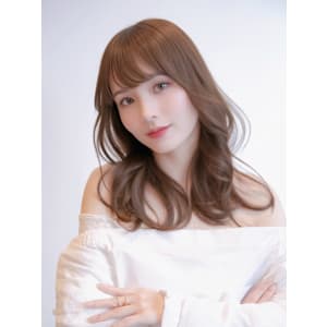 顔周りカット　こなれ感　透明感　ベージュ　20代30代　艶感