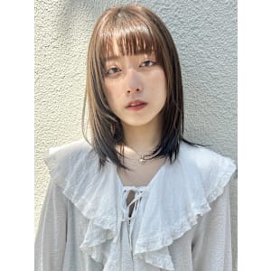 レイヤーミディ/ハッシュカット/シルキーベージュ/鶴舞