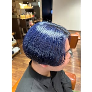 色で魅せる♪コバルトブルー♪