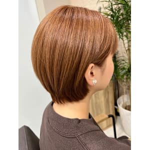 丸みボブ　フルバング　レイヤーボブ　キャラメルブラウン