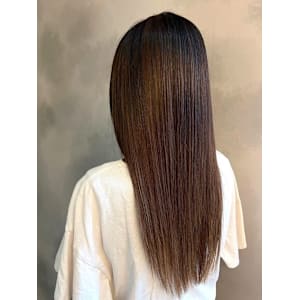 髪質改善　酸性ストレート　美髪　ストレート　艶髪　ロングヘア