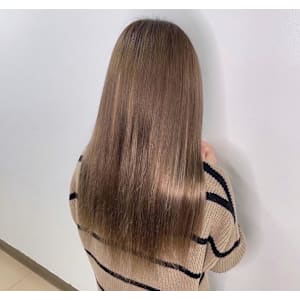 アッシュベージュ