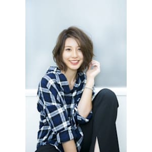 大人ルーズ　ミディアムショート