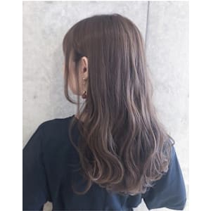 クリーミーアッシュベージュ 