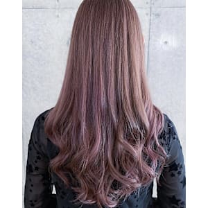 ピンクベージュ