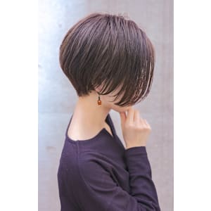 大人ショートボブ丸みショートカットマッシュショート前髪あり
