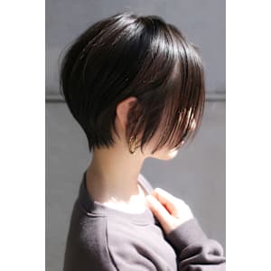大人ショートボブ丸みショートカットマッシュショート前髪あり