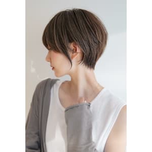 大人ショートボブ丸みショートカットマッシュショート前髪あり