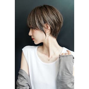 大人ショートボブ丸みショートカットマッシュショート前髪あり