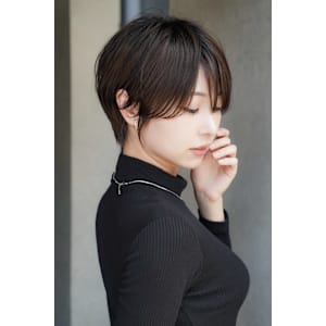 大人ショートボブ丸みショートカットマッシュショート前髪あり
