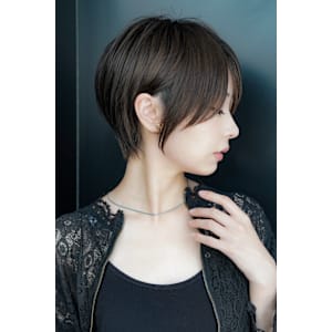 大人ショートボブ丸みショートカットマッシュショート前髪あり