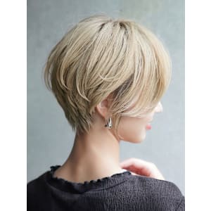 大人ショートボブ丸みショートカットマッシュショート前髪あり